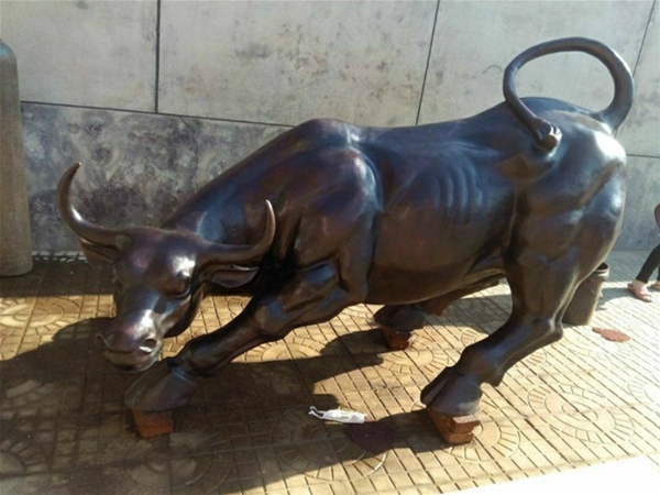 大型铜牛